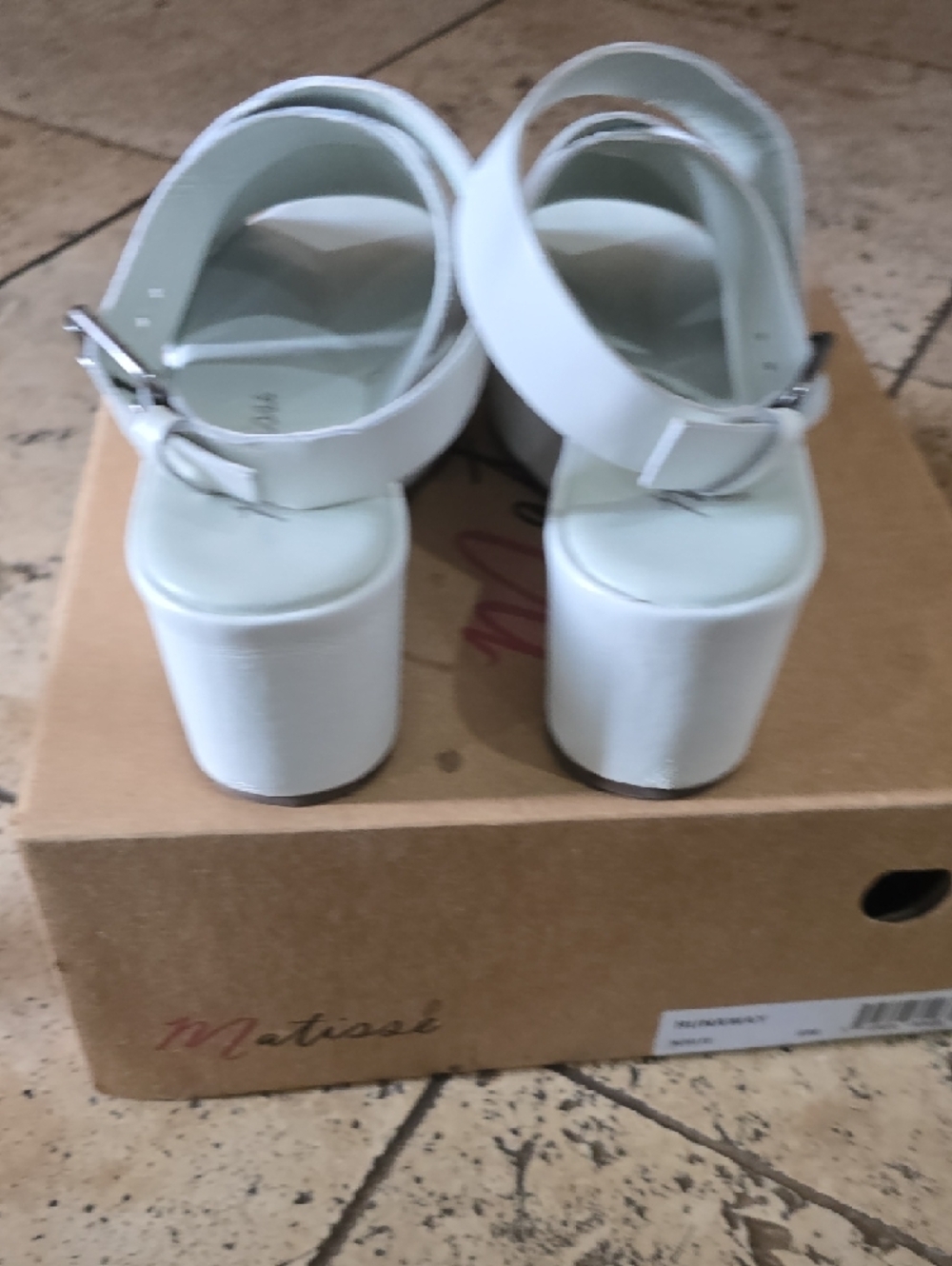 Matisse White Platform RUNAWAY Slingback Sandal - Picture 3 of 6